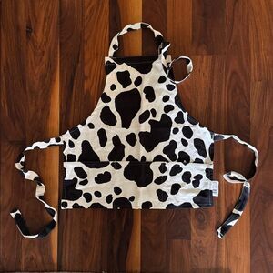 Now Designs Kid’s Cow Print Apron